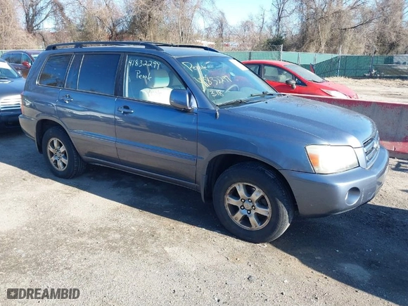 2005 Toyota Highlander with VIN JTEDP21AX50087344, listed as a IAAI auction lot 41832299 with 278,329 mi miles. Bid and sale history available at carsss.com. Image 1.