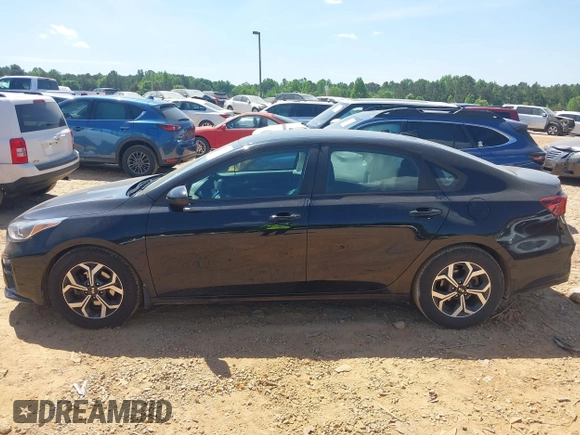 2020 Kia Forte LXS z VIN 3KPF24AD7LE226335, wystawiony jako IAAI lot #42172337 z przebiegiem 101 079 mil mil oraz . Historia ofert i sprzedaży dostępna na DreamBid. Obrazek 14.