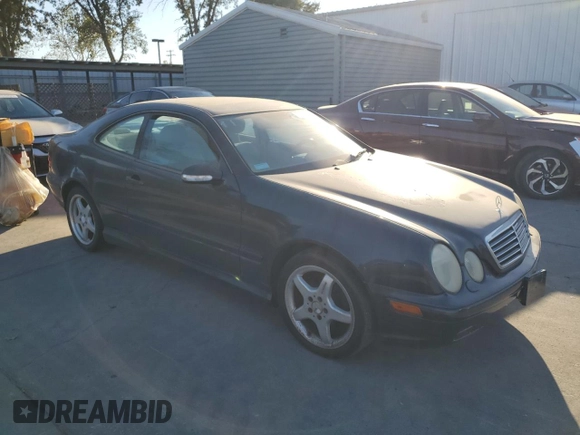 2002 Mercedes-Benz CLK 320/430 with VIN WDBLJ70G32T111304, listed as a Copart auction lot 73843804 with 141,980 mi miles and Salvage Title. Bid and sale history available at DreamBid. Image 4.