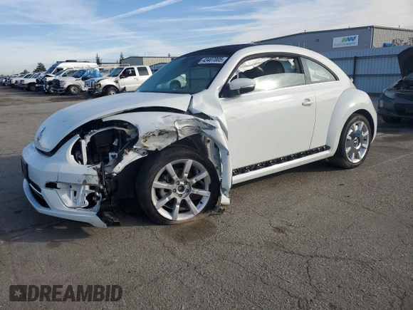 2019 Volkswagen Beetle SE with VIN 3VWJD7AT9KM720369, listed as a Copart auction lot 43407005 with Not provided miles and Salvage title. Bid and sale history available at DreamBid. Image 1.