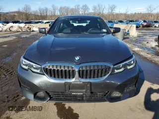 2021 BMW 3 Series 330i xDrive with VIN 3MW5R7J06M8B85005, listed as a Copart auction lot 45210325 with 52,240 mi miles and Salvage title. Bid and sale history available at DreamBid. Image 5.