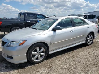 2008 Toyota Camry LE z VIN 4T1BE46KX8U762732, wystawiony jako Copart lot #55902535 z przebiegiem 345 264 mil mil oraz Czysty tytuł • Clean title. Historia ofert i sprzedaży dostępna na DreamBid. Obrazek 1.