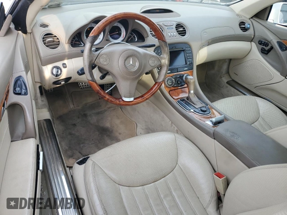 2009 Mercedes-Benz SL 550 с VIN WDBSK71F99F156772, выставлен на аукционе Copart как лот 59797315 с пробегом 88 390 миль миль и Списание • Salvage title. История ставок и продаж доступна на DreamBid. Изображение 8.