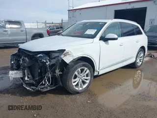 2017 Audi Q7 Premium Plus with VIN WA1LAAF70HD042719, listed as a IAAI auction lot 41653074 with 52,287 mi miles. Bid and sale history available at carsss.com. Image 18.