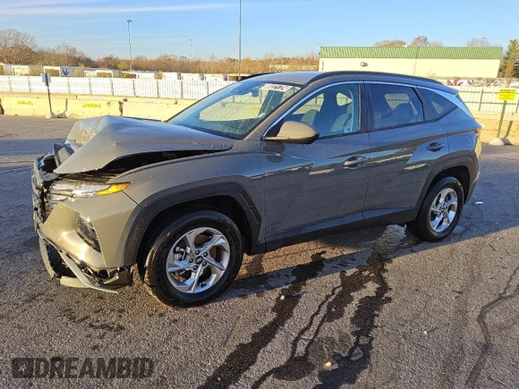 2024 Hyundai Tucson SEL with VIN 5NMJBCDE3RH428390, listed as a Copart auction lot 80221724 with 9,303 mi miles and Clean Title. Bid and sale history available at carsss.com. Image 1.