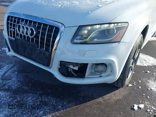 2012 Audi Q5 3.2L Premium Plus with VIN WA1DKAFP3CA128473, listed as a IAAI auction lot 41247682 with 183,373 mi miles. Bid and sale history available at carsss.com. Image 6.