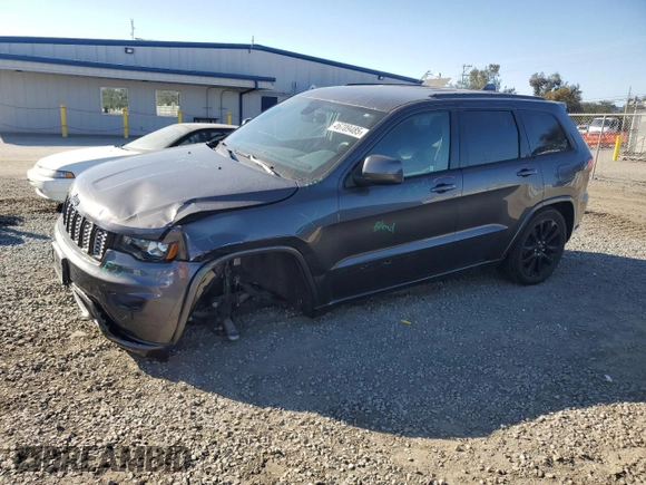2018 Jeep Grand Cherokee Altitude with VIN 1C4RJEAG7JC512593, listed as a Copart auction lot 46709485 with 84,233 mi miles and Salvage Title. Bid and sale history available at carsss.com. Image 1.