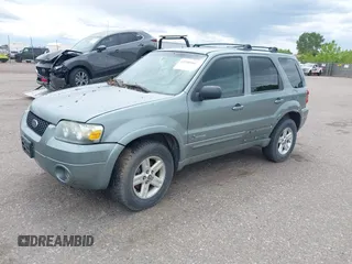 2006 Ford Escape Hybrid with VIN 1FMCU96H16KC81995, listed as a IAAI auction lot 42220504 with 207,388 mi miles and . Bid and sale history available at DreamBid. Image 2.