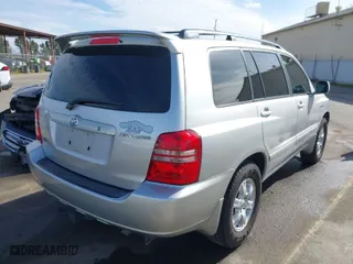 2001 Toyota Highlander with VIN JTEGF21A710024230, listed as a IAAI auction lot 41561016 with 172,704 mi miles. Bid and sale history available at carsss.com. Image 4.