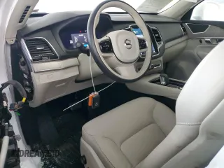 2024 Volvo XC90 Plus Bright Theme with VIN YV4L12PE3R1183549, listed as a Copart auction lot 44153945 with 8,268 mi miles and Salvage Title. Bid and sale history available at DreamBid. Image 8.