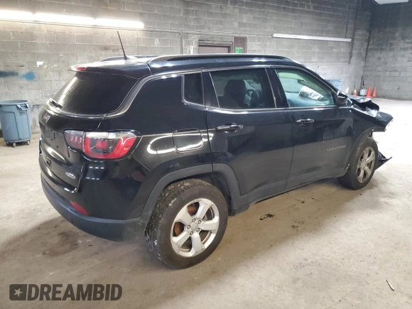 2019 Jeep Compass Latitude z VIN 3C4NJDBB6KT629924, wystawiony jako Copart lot #52282615 z przebiegiem 84 373 mil mil oraz Szkoda całkowita • Salvage title. Historia ofert i sprzedaży dostępna na DreamBid. Obrazek 3.