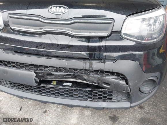 2018 Kia Soul with VIN KNDJN2A29J7897491, listed as a IAAI auction lot 41958095 with 116,628 mi miles. Bid and sale history available at carsss.com. Image 6.