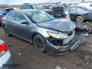 2018 Nissan Altima 2.5 S with VIN 1N4AL3AP3JC171615, listed as a IAAI auction lot 41679588 with 88,456 mi miles. Bid and sale history available at carsss.com. Image 1.