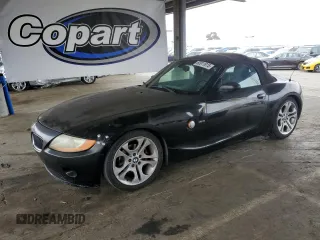 2003 BMW Z4 3.0i z VIN 4USBT53443LU02287, wystawiony jako Copart lot #60911815 z przebiegiem 145 165 mil mil oraz Czysty tytuł • Clean title. Historia ofert i sprzedaży dostępna na DreamBid. Obrazek 1.