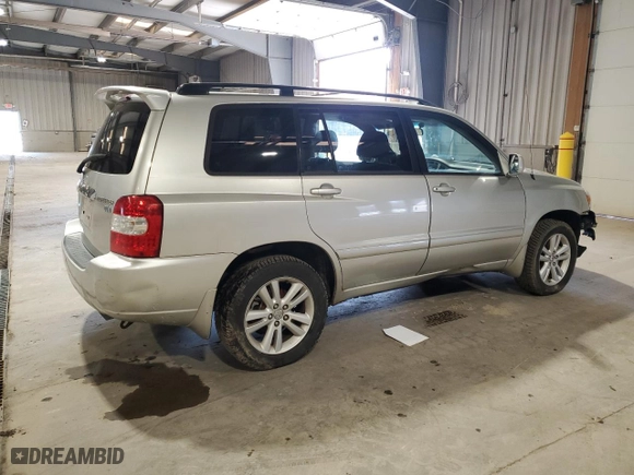 2006 Toyota Highlander Hybrid with VIN JTEEW21A560018506, listed as a Copart auction lot 53947695 with 218,026 mi miles and Clean Title. Bid and sale history available at carsss.com. Image 3.