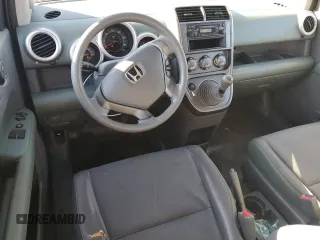 2005 Honda Element with VIN 5J6YH27305L031062, listed as a Copart auction lot 84324824 with 194,110 mi miles and Clean Title. Bid and sale history available at DreamBid. Image 8.
