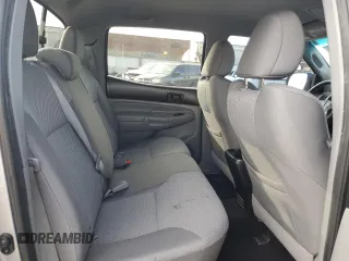 2014 Toyota Tacoma PreRunner with VIN 3TMJU4GN3EM163067, listed as a Copart auction lot 41582155 with 101,971 mi miles and Salvage Title. Bid and sale history available at DreamBid. Image 11.