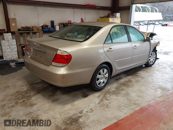 2006 Toyota Camry STD with VIN 4T1BE32K06U152044, listed as a IAAI auction lot 41578843 with 224,492 mi miles. Bid and sale history available at carsss.com. Image 4.