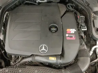 2019 Mercedes-Benz C 300 z VIN WDDWK8EB7KF779240, wystawiony jako IAAI lot #42093433 z przebiegiem 74 967 mil mil oraz . Historia ofert i sprzedaży dostępna na DreamBid. Obrazek 20.