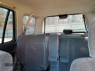 1997 Honda CR-V z VIN JHLRD1853VC063765, wystawiony jako Copart lot #53443435 z przebiegiem 226 898 mil mil oraz Szkoda całkowita • Salvage title. Historia ofert i sprzedaży dostępna na DreamBid. Obrazek 10.