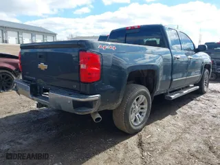 2017 Chevrolet Silverado 1500 LT with VIN 1GCVKREC1HZ245842, listed as a IAAI auction lot 41737021 with 80,107 mi miles. Bid and sale history available at carsss.com. Image 4.