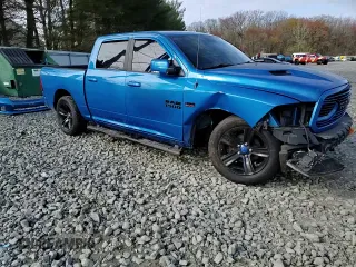 2018 Ram 1500 Sport z VIN 1C6RR7MT5JS192572, wystawiony jako Copart lot #52453335 z przebiegiem 105 843 mil mil oraz Szkoda całkowita • Salvage title. Historia ofert i sprzedaży dostępna na DreamBid. Obrazek 11.