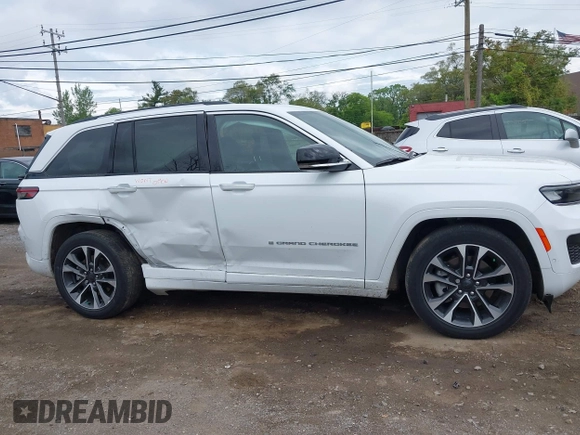2022 Jeep Grand Cherokee Overland z VIN 1C4RJYD60N8717511, wystawiony jako IAAI lot #42366903 z przebiegiem 43 844 mil mil oraz . Historia ofert i sprzedaży dostępna na DreamBid. Obrazek 13.