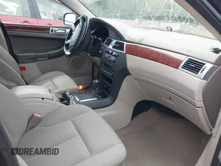 2007 Chrysler Pacifica Touring with VIN 2A8GM68X07R142302, listed as a IAAI auction lot 42140680 with 134,049 mi miles and . Bid and sale history available at DreamBid. Image 5.