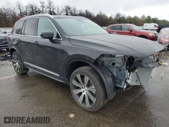 2025 Volvo XC90 Plus with VIN YV4062PE1S1314598, listed as a Copart auction lot 51286245 with 3,693 mi miles and Salvage Title. Bid and sale history available at DreamBid. Image 4.