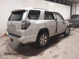 2012 Toyota 4Runner SR5 with VIN JTEBU5JR6C5086506, listed as a IAAI auction lot 40754996 with 101,083 mi miles and . Bid and sale history available at DreamBid. Image 4.