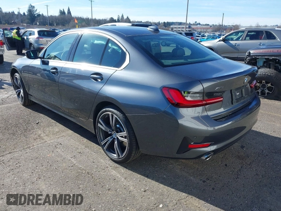2022 BMW 3 Series 330i xDrive with VIN 3MW5R7J06N8C43146, listed as a IAAI auction lot 41572792 with 6,224 mi miles. Bid and sale history available at carsss.com. Image 3.
