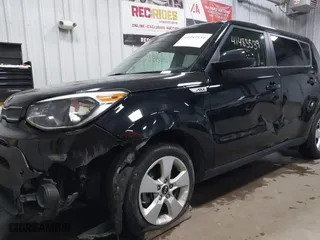 2017 Kia Soul with VIN KNDJN2A2XH7411717, listed as a IAAI auction lot 41483539 with 40,477 mi miles. Bid and sale history available at carsss.com. Image 6.