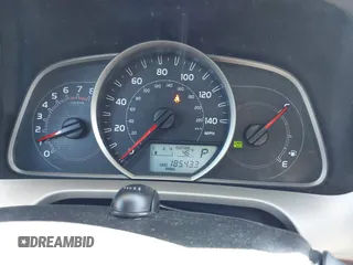 2014 Toyota RAV4 XLE with VIN 2T3RFREV2EW143193, listed as a IAAI auction lot 41892552 with 185,433 mi miles. Bid and sale history available at carsss.com. Image 7.