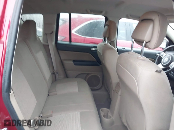 2011 Jeep Compass with VIN 1J4NF1FB9BD176358, listed as a IAAI auction lot 41782797 with 40,072 mi miles and . Bid and sale history available at carsss.com. Image 8.