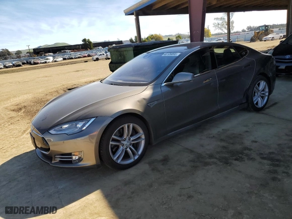 2016 Tesla Model S 90D with VIN 5YJSA1E25GF127943, listed as a Copart auction lot 46109895 with NaN miles and Salvage Title. Bid and sale history available at carsss.com. Image 1.
