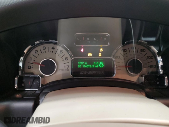2012 Ford Expedition Limited с VIN 1FMJU2A53CEF41089, выставлен на аукционе Copart как лот 50412615 с пробегом 176 572 миль миль и Чистый • Clean title. История ставок и продаж доступна на DreamBid. Изображение 9.