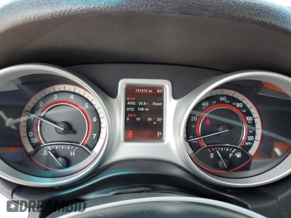 2017 Dodge Journey SXT z VIN 3C4PDCBB9HT697041, wystawiony jako Copart lot #56941895 z przebiegiem 137 474 mil mil oraz Szkoda całkowita • Salvage title. Historia ofert i sprzedaży dostępna na DreamBid. Obrazek 9.