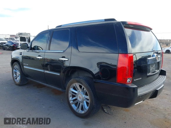 2013 Cadillac Escalade Platinum Edition with VIN 1GYS4DEF8DR302844, listed as a IAAI auction lot 41726120 with 167,425 mi miles. Bid and sale history available at carsss.com. Image 14.