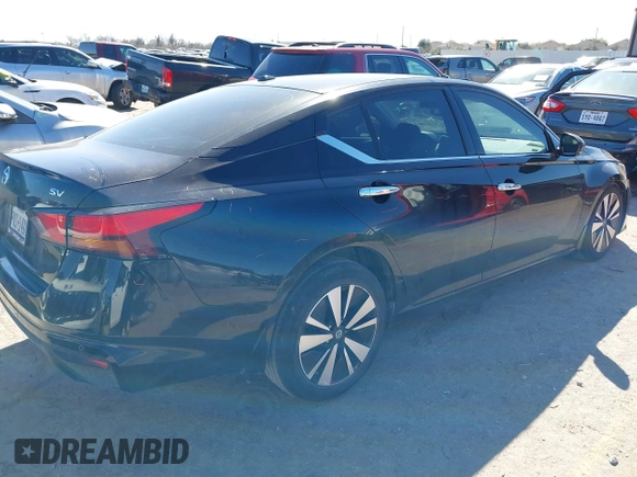 2019 Nissan Altima 2.5 SV with VIN 1N4BL4DVXKN306325, listed as a IAAI auction lot 41731601 with 66,883 mi miles. Bid and sale history available at carsss.com. Image 4.