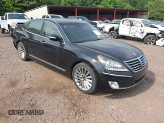 2012 Hyundai Equus Signature z VIN KMHGH4JHXCU048021, wystawiony jako IAAI lot #42423427 z przebiegiem 76 784 mil mil oraz . Historia ofert i sprzedaży dostępna na DreamBid. Obrazek 1.
