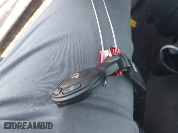 2014 MINI Convertible с VIN WMWZN3C51ET569556, выставлен на аукционе IAAI как лот 42176151 с пробегом 158 846 миль миль и . История ставок и продаж доступна на DreamBid. Изображение 11.