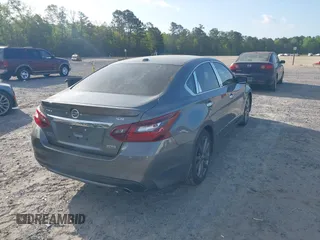 2018 Nissan Altima 2.5 SR with VIN 1N4AL3AP6JC280327, listed as a IAAI auction lot 41962816 with 102,444 mi miles. Bid and sale history available at carsss.com. Image 4.