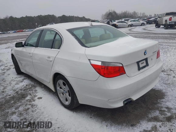 2007 BMW 5 Series 530xi with VIN WBANF73557CU28415, listed as a IAAI auction lot 41625567 with 191,140 mi miles and . Bid and sale history available at carsss.com. Image 3.