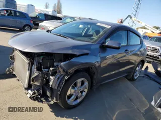 2021 Honda HR-V LX with VIN 3CZRU5H37MM723932, listed as a Copart auction lot 88957455 with 27,644 mi miles and Salvage Title. Bid and sale history available at carsss.com. Image 1.