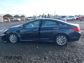 2014 Hyundai Sonata SE with VIN 5NPEC4AC5EH856675, listed as a IAAI auction lot 41785114 with 83,567 mi miles and . Bid and sale history available at DreamBid. Image 15.