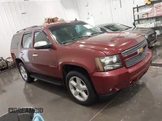 2008 Chevrolet Tahoe 3LT z VIN 1GNFK13048J107880, wystawiony jako IAAI lot #42310738 z przebiegiem 263 088 mil mil oraz . Historia ofert i sprzedaży dostępna na DreamBid. Obrazek 1.