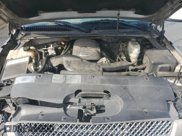 2005 Chevrolet Avalanche Z71 with VIN 3GNEK12Z75G229433, listed as a Copart auction lot 61135565 with 157,657 mi miles and Salvage title. Bid and sale history available at DreamBid. Image 11.