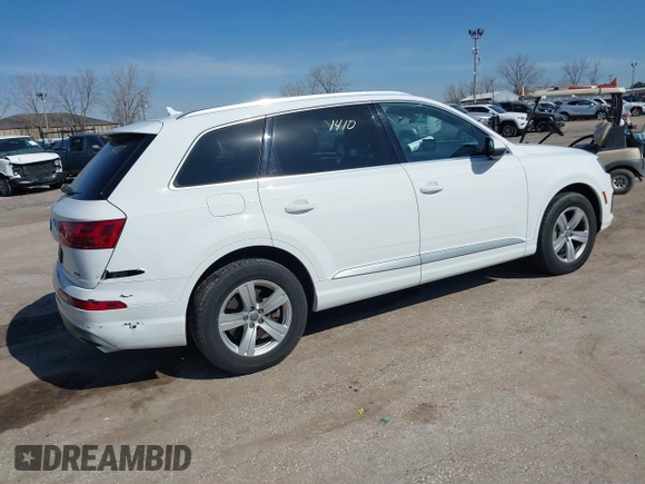 2018 Audi Q7 Premium Plus with VIN WA1LHAF76JD003831, listed as a IAAI auction lot 41781410 with 81,225 mi miles. Bid and sale history available at carsss.com. Image 4.