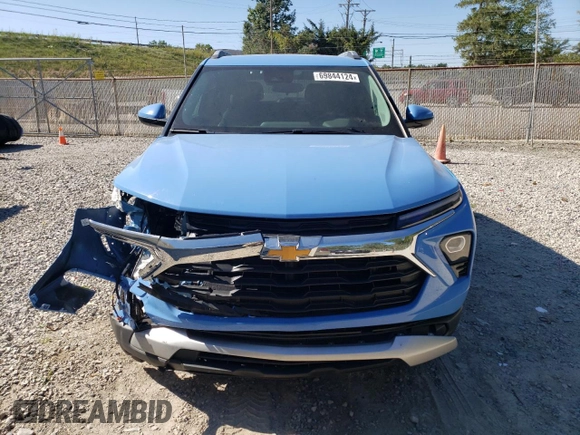 2024 Chevrolet TrailBlazer LT with VIN KL79MRSL6RB148613, listed as a Copart auction lot 69844124 with 3,950 mi miles and Salvage Title. Bid and sale history available at DreamBid. Image 5.