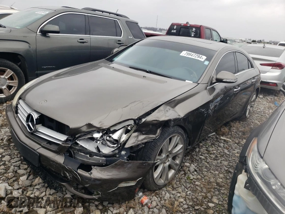 2008 Mercedes-Benz CLS-Class 5.5L with VIN WDDDJ72X18A122623, listed as a Copart auction lot 79947294 with 0 mi miles and Non Repairable. Bid and sale history available at carsss.com. Image 1.